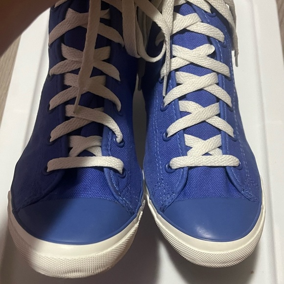 FINAL SALEConverse Chuck Taylor All-Star Blue High-Top Women's Sneakers, Size 10 - Picture 7 of 8
